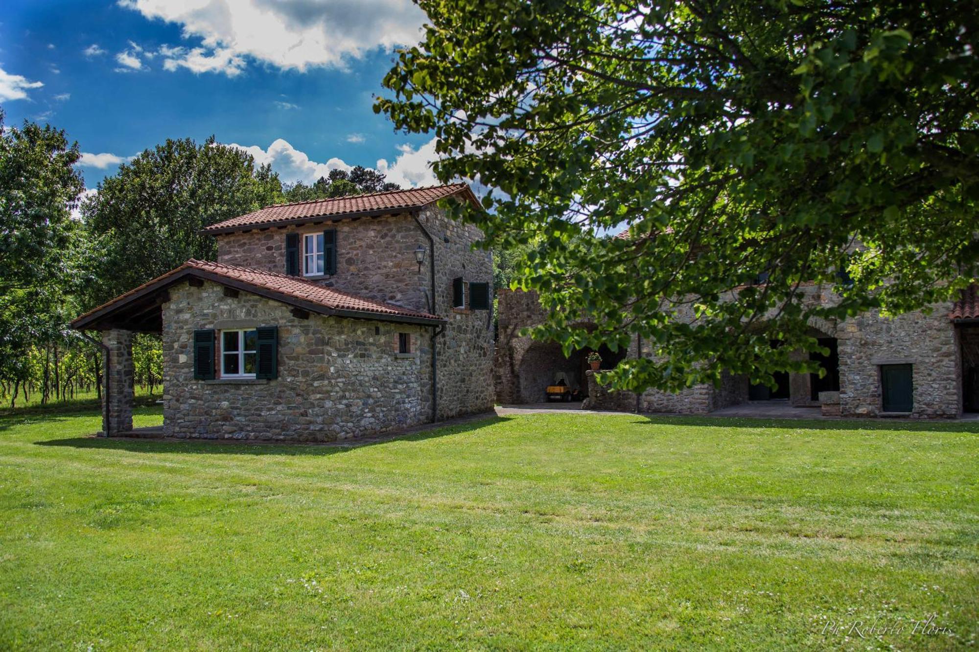 Coriana Apartments & Villas Mulazzo 外观 照片